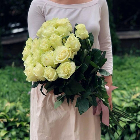 Букет белых роз Эквадор